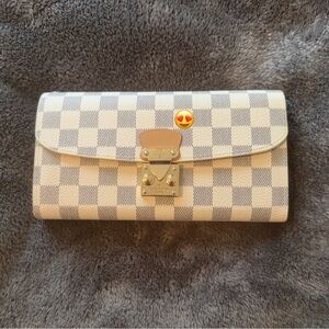 Designer-Inspired Cream Checkered Leather Wallet with Gold Hardware